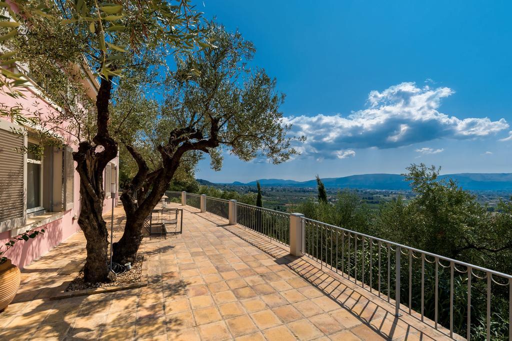 Villa Oliva, In A Serene Location & Private Pool, By Zantewize Акротири Экстерьер фото